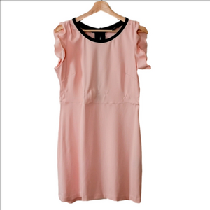 Le Chateau petal pink dress. Adorable with cap frill sleeves. Size large